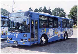 神奈川中央交通 スヌーピーバス