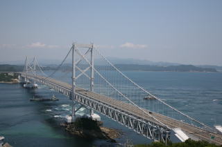 大鳴門橋