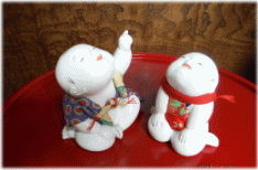子ども２人の人形