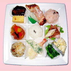 手まりおにぎり弁当