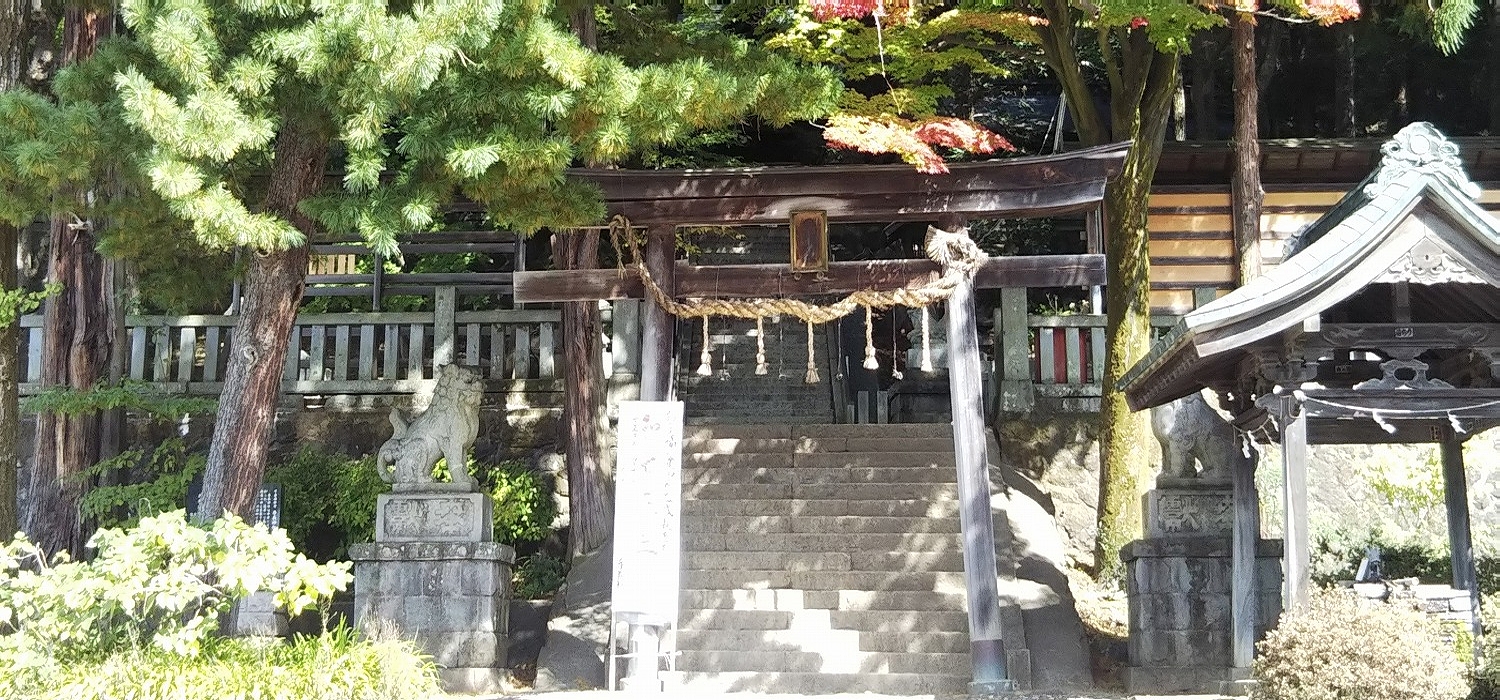 手長神社 鳥居と手水舎