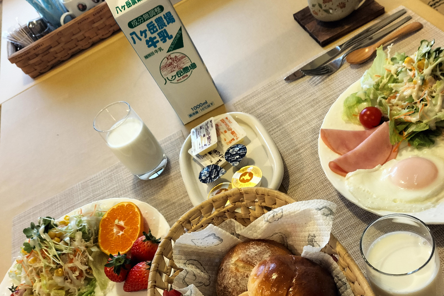 MEALS